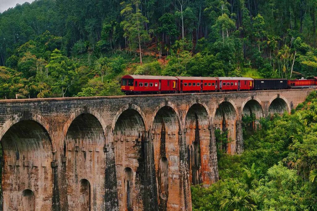 Ella-to-kandy-Train