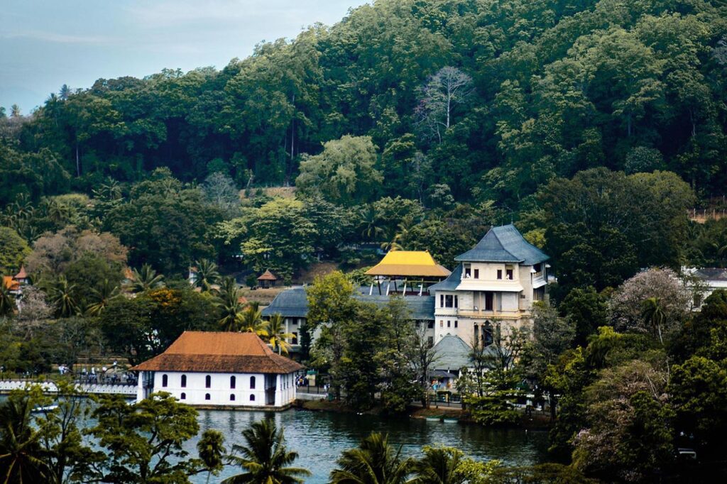 best place to visit in kandy